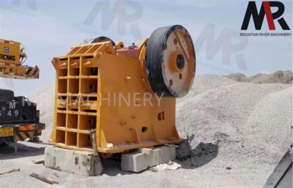 PE Jaw Crusher-Side View01