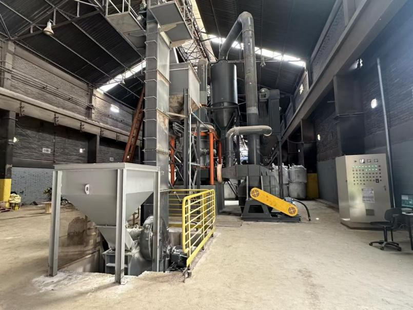 Fotos en el Sitio-Molino Raymond de Brasil MGW110 - Molienda de Alúmina