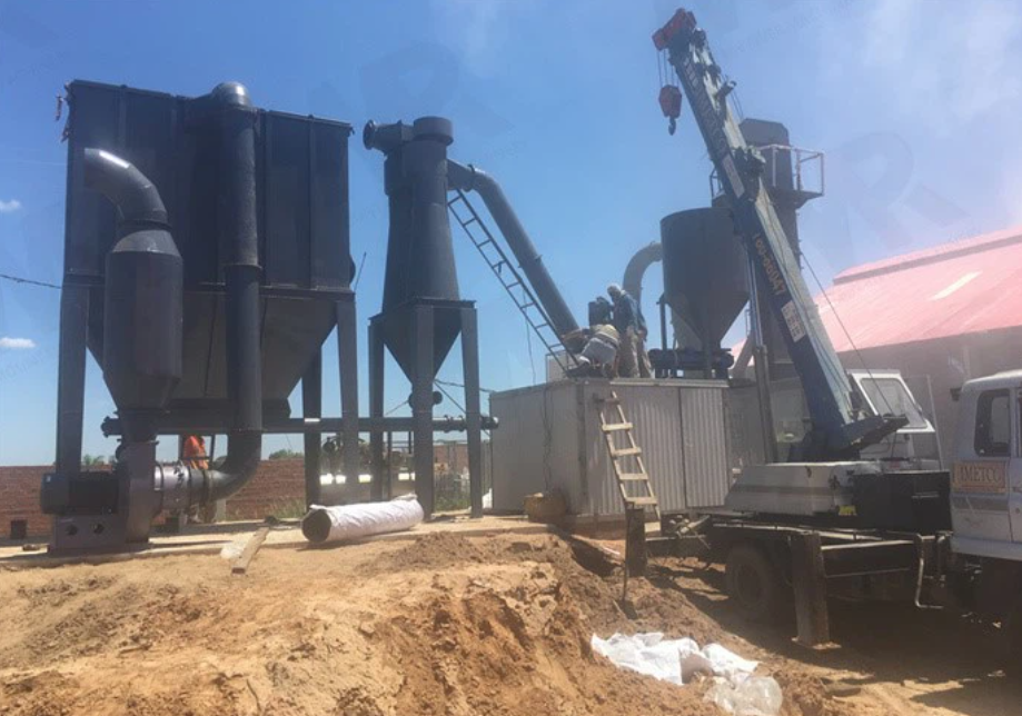 2.1-2.5 tph Molino Ultrafino para Moler Dolomite-Fotos del sitio del proyecto