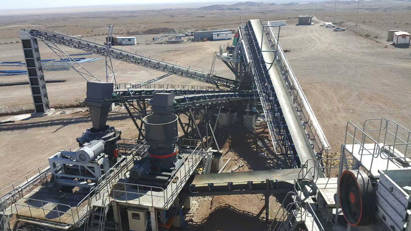 200-250tph Planta de Trituración de Basalto-Sitio del proyecto