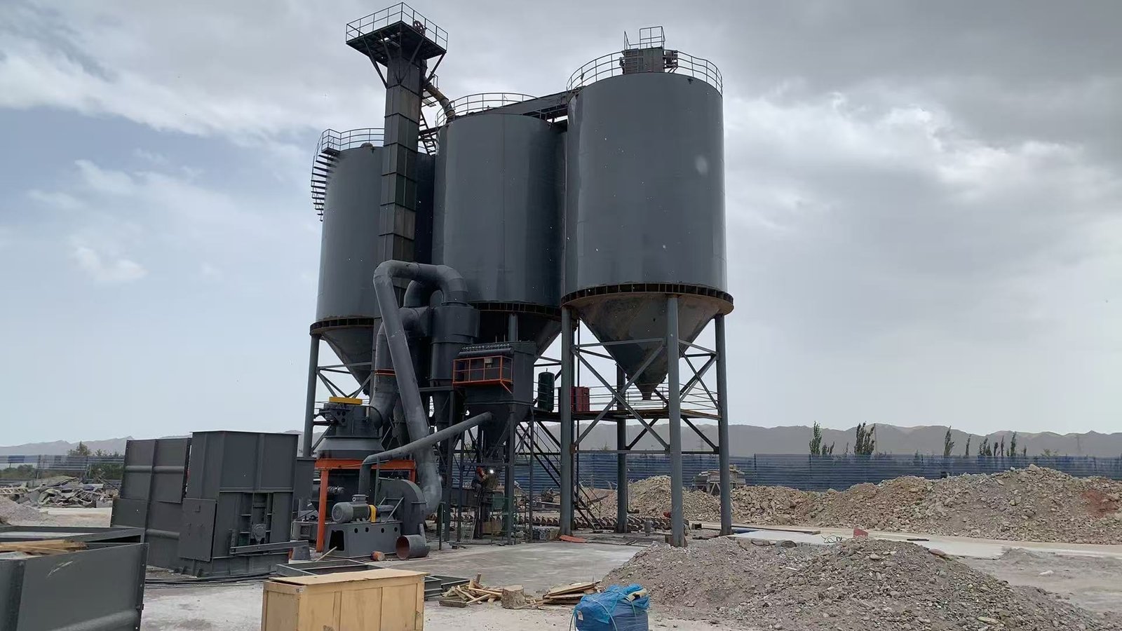 12-13tph Molino Raymond MGW175 para moler óxido de calcio