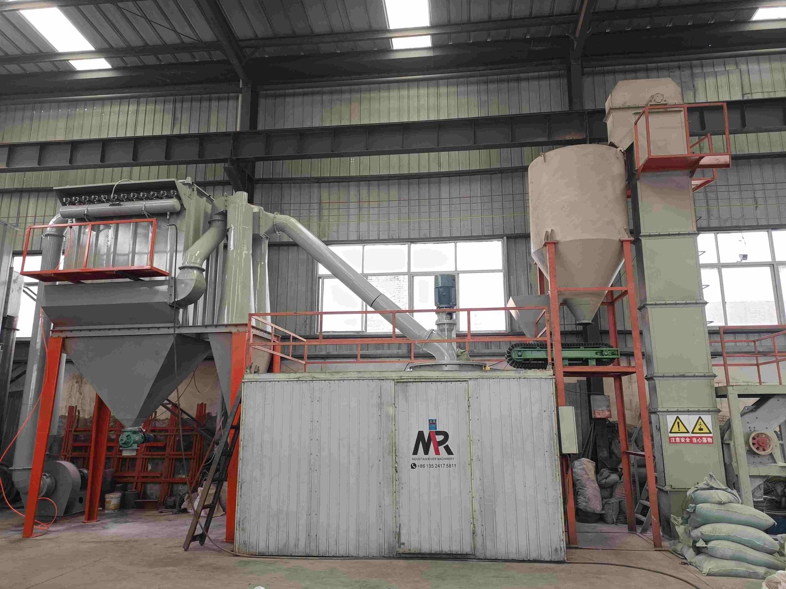 Barita molida en molino de micras